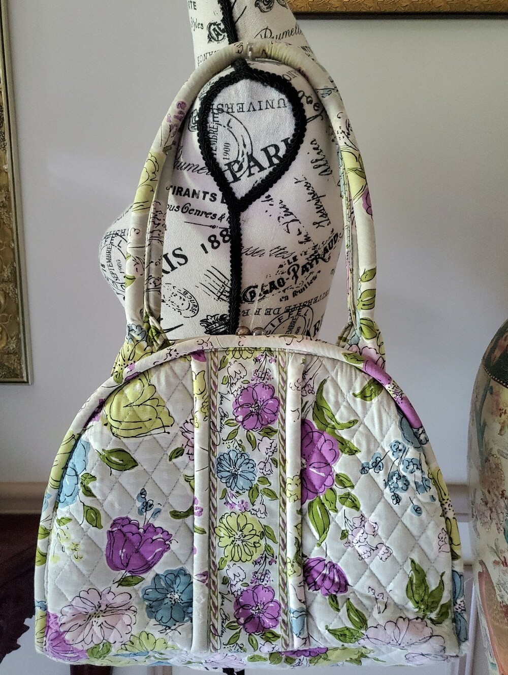 Vera Bradley Eloise Watercolor Floral Kiss Lock Quilted Shoudler Bag Purse